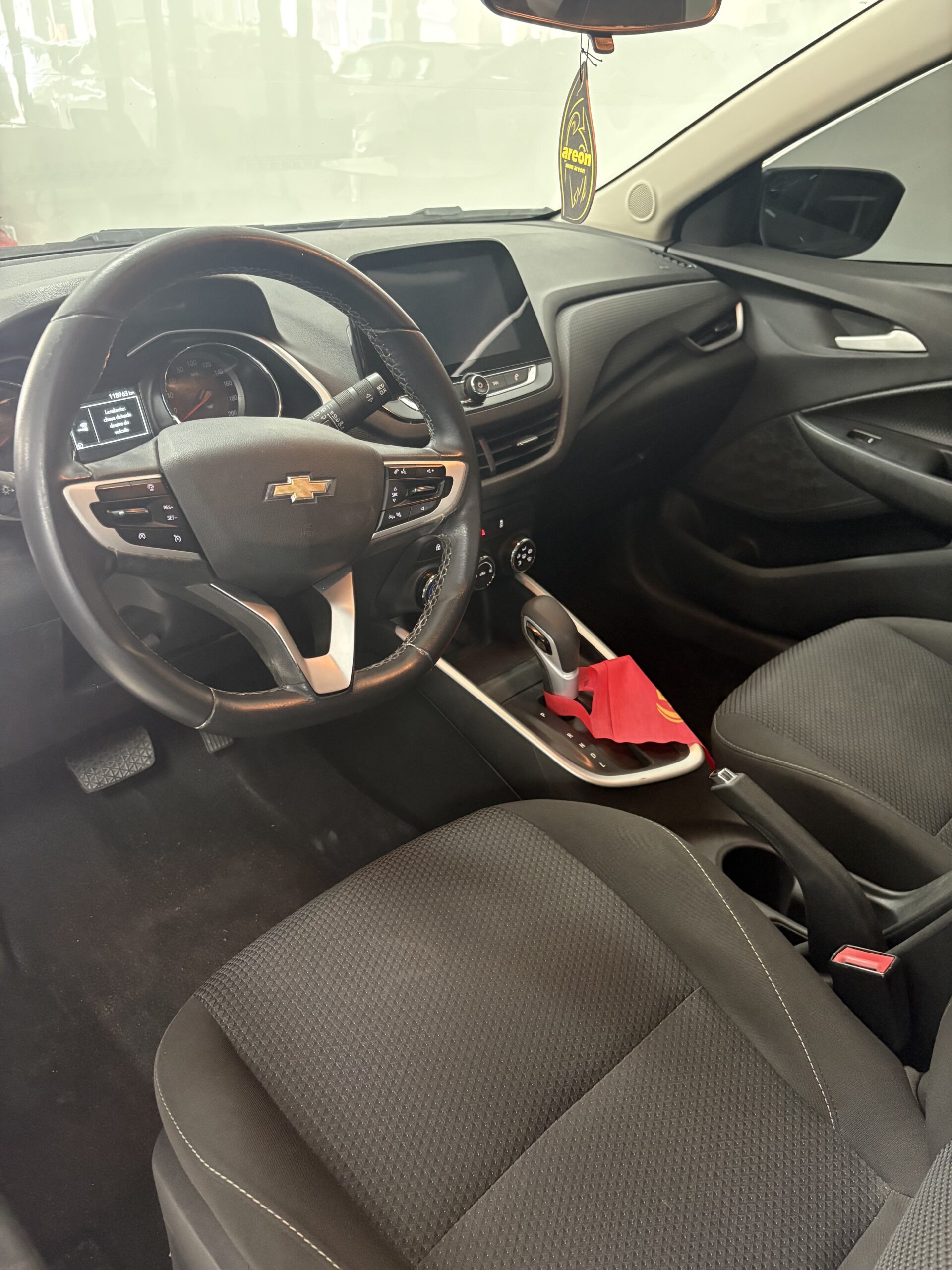 Chevrolet Onix — foto 6