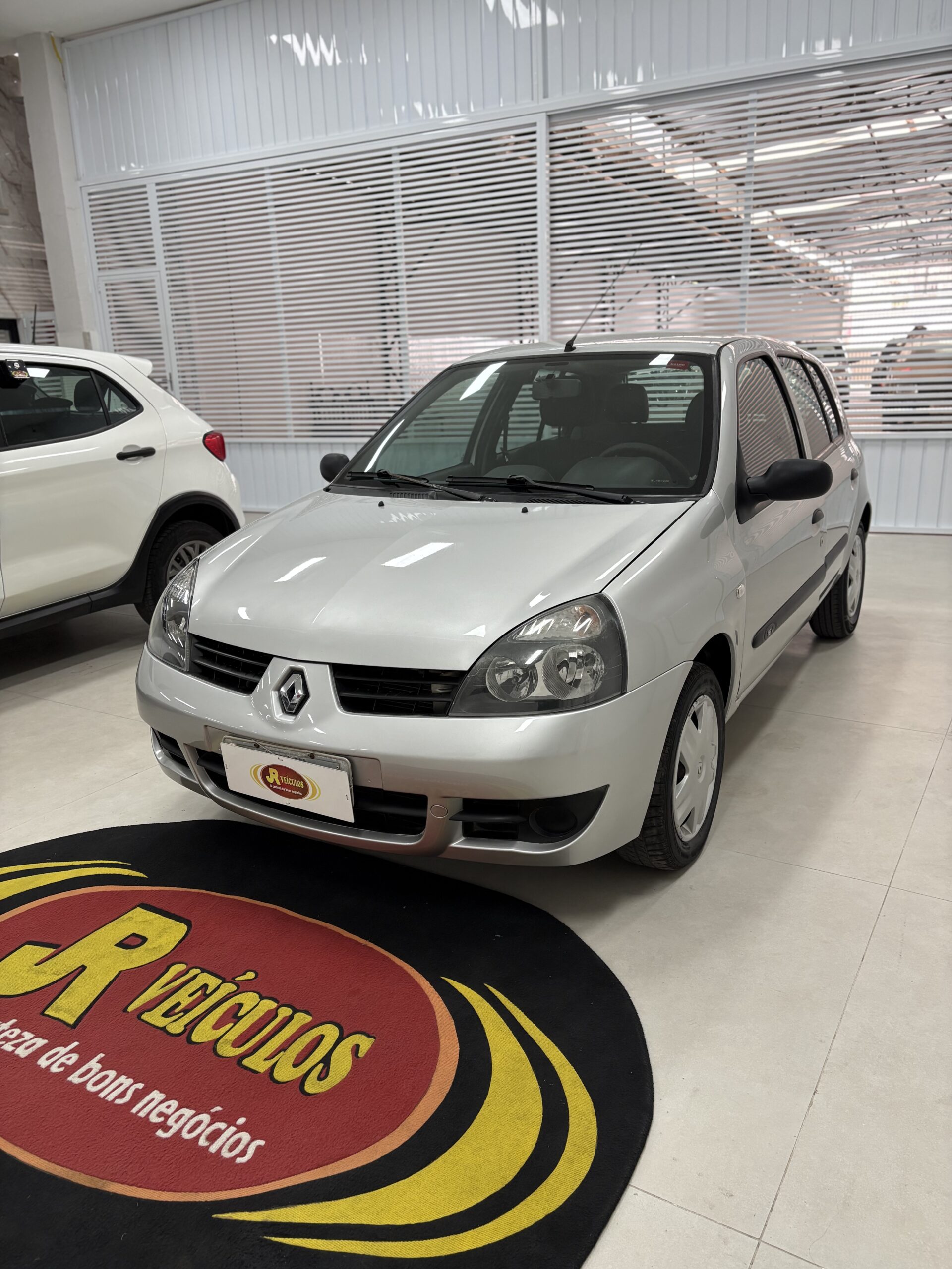 Renault Clio — foto 3