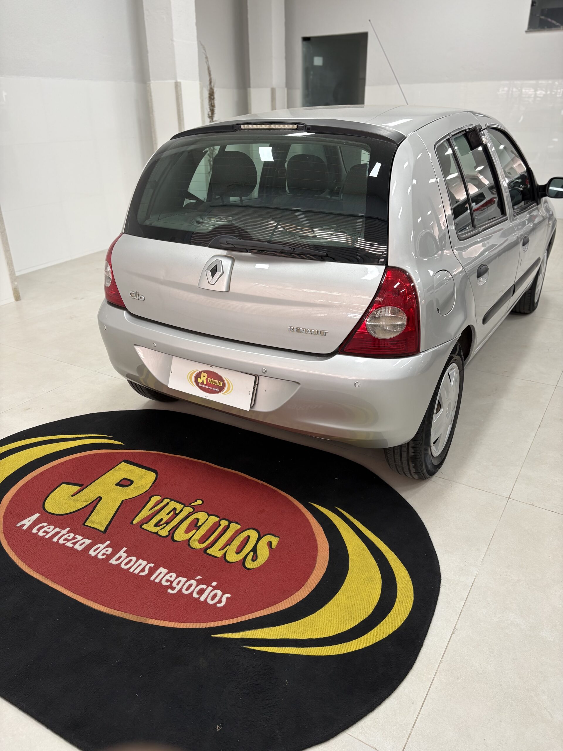 Renault Clio — foto 9