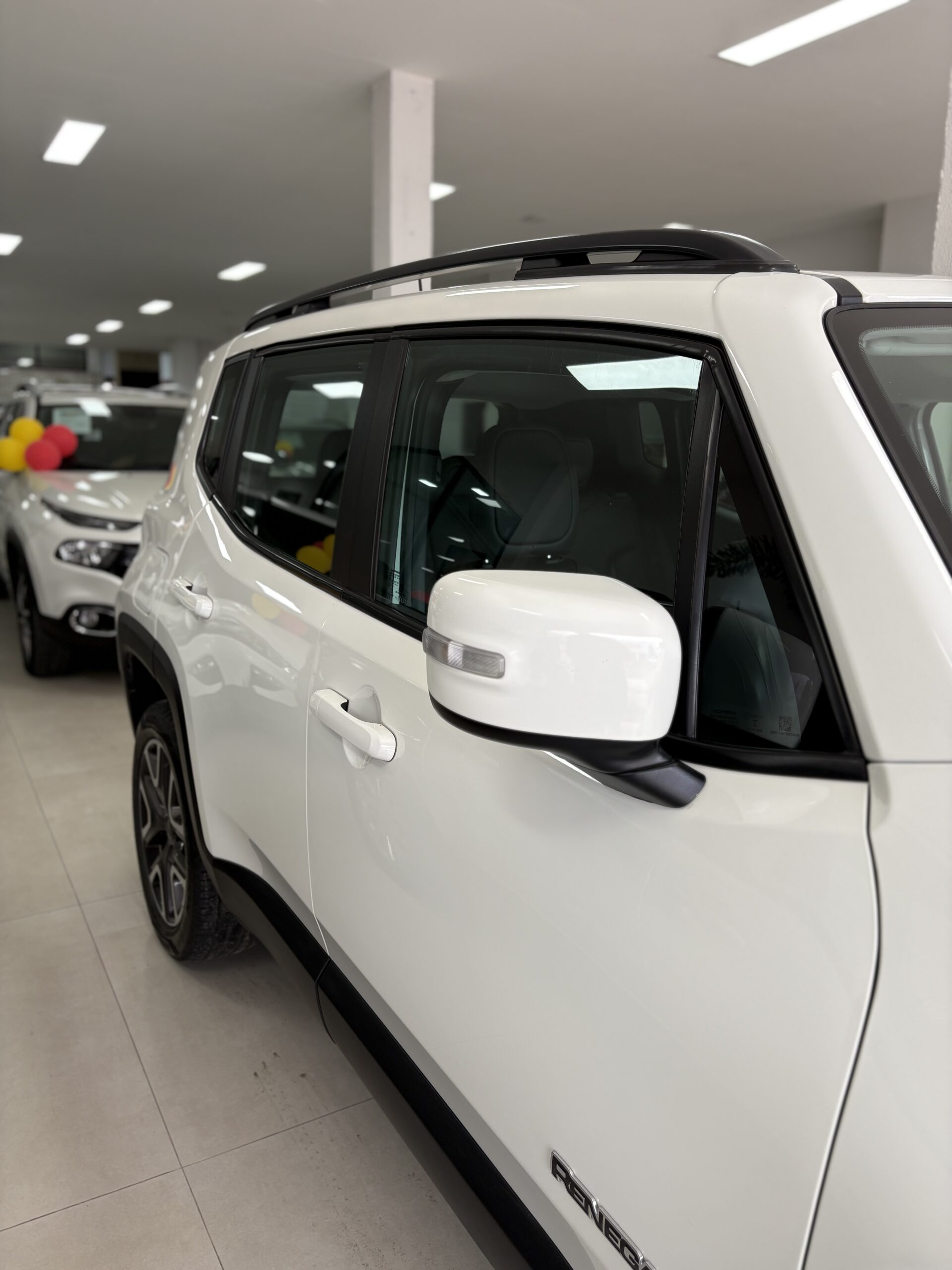Jeep Renegade — foto 4