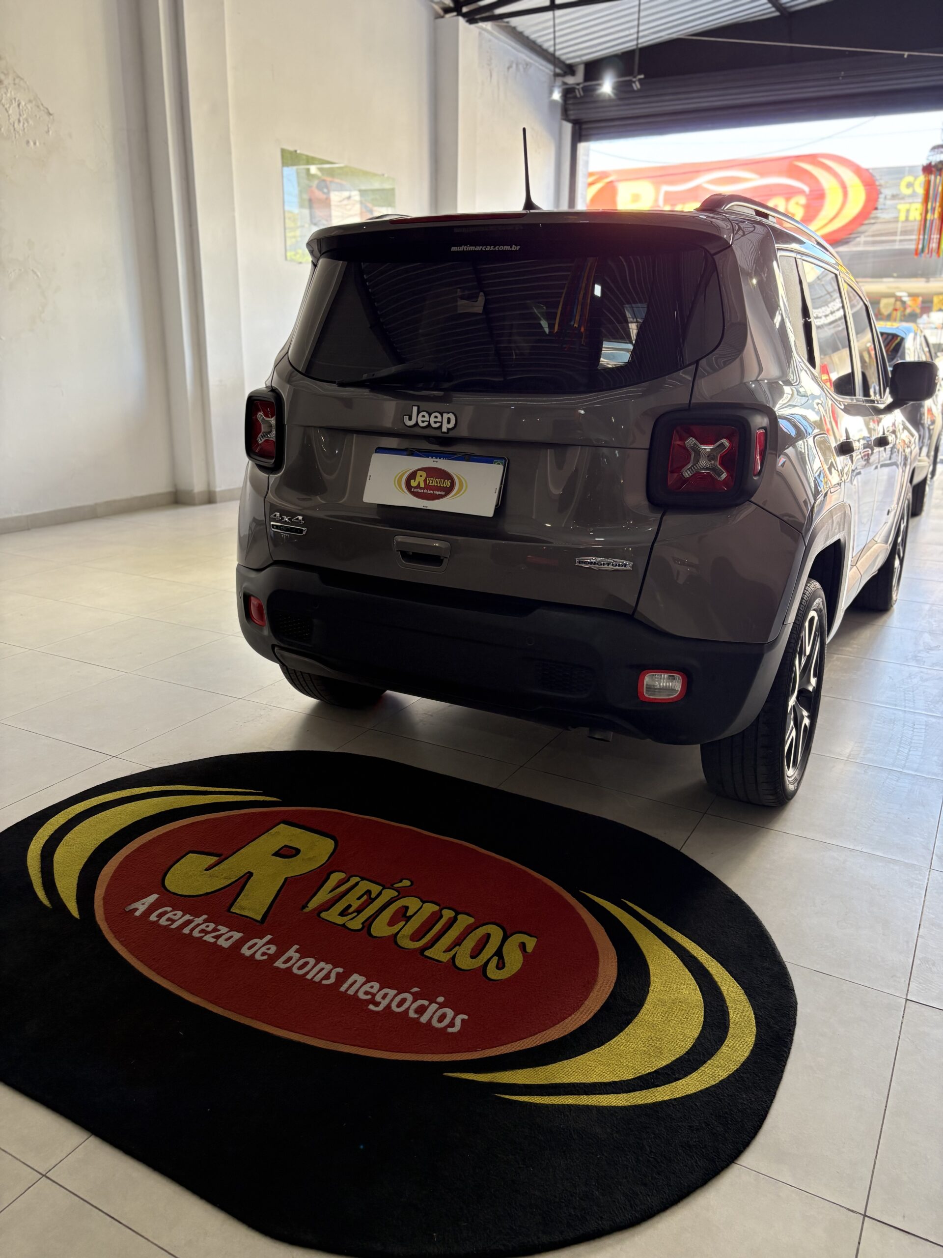 Jeep Renegade — foto 8