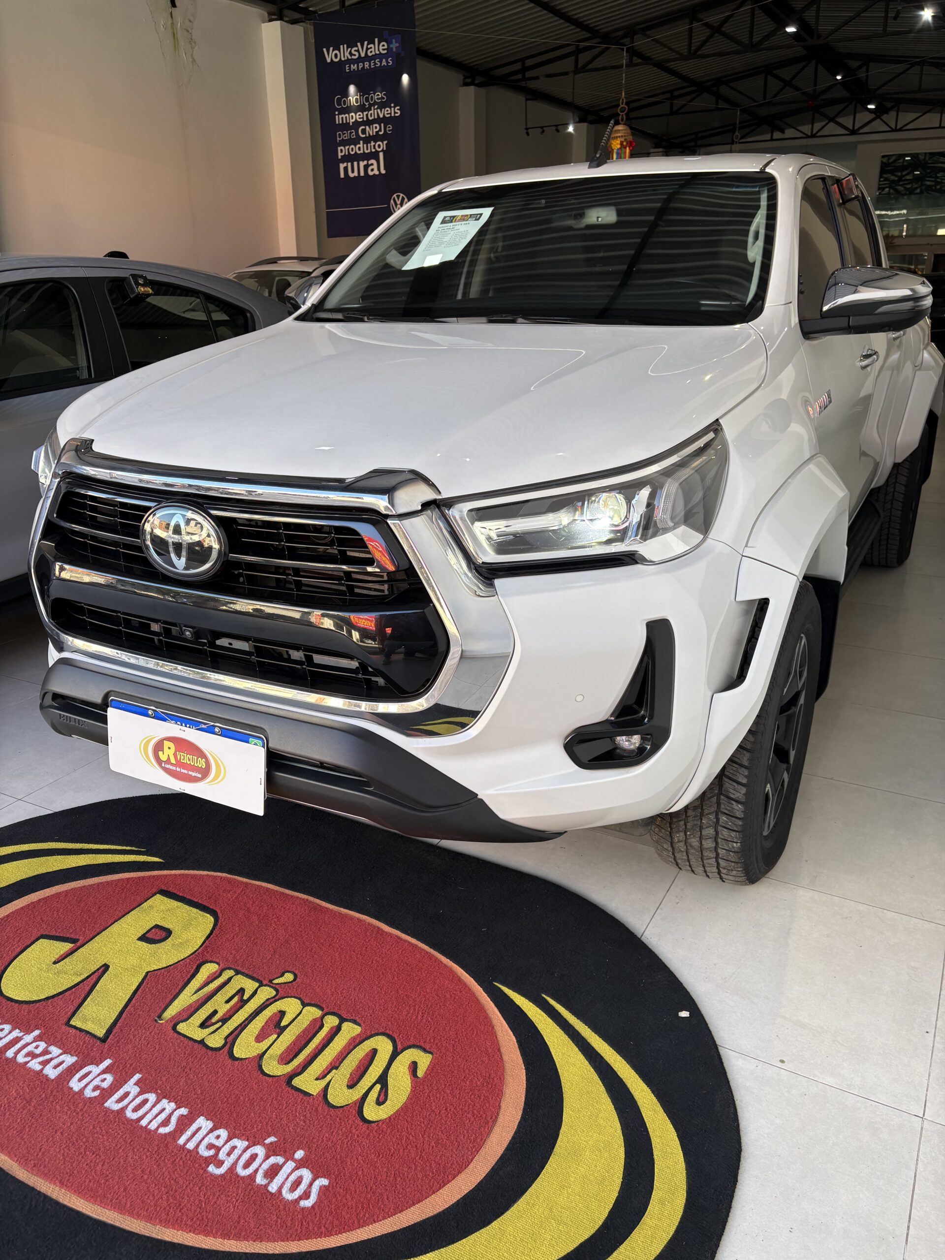 Toyota Hilux — foto 2