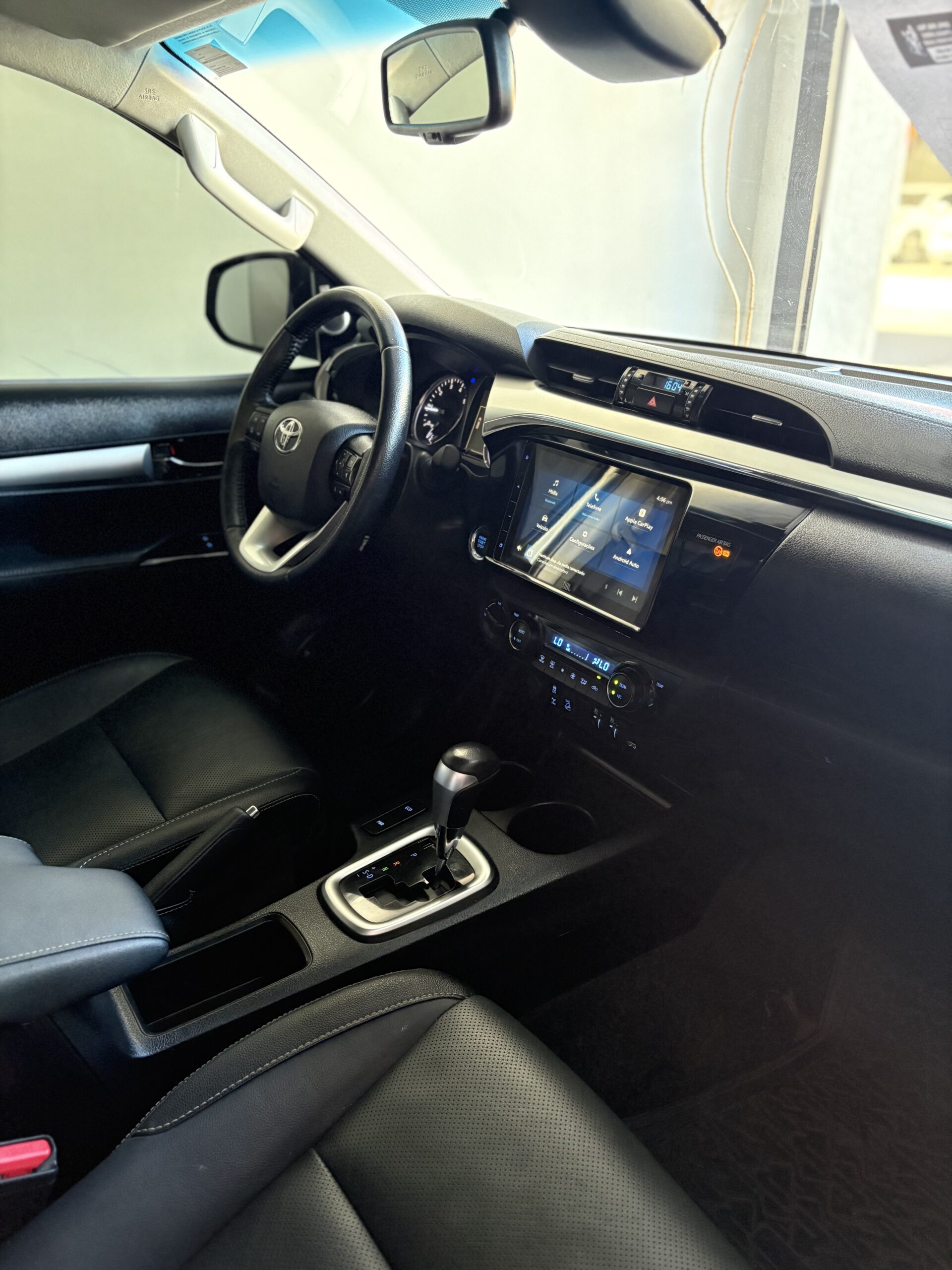 Toyota Hilux — foto 7