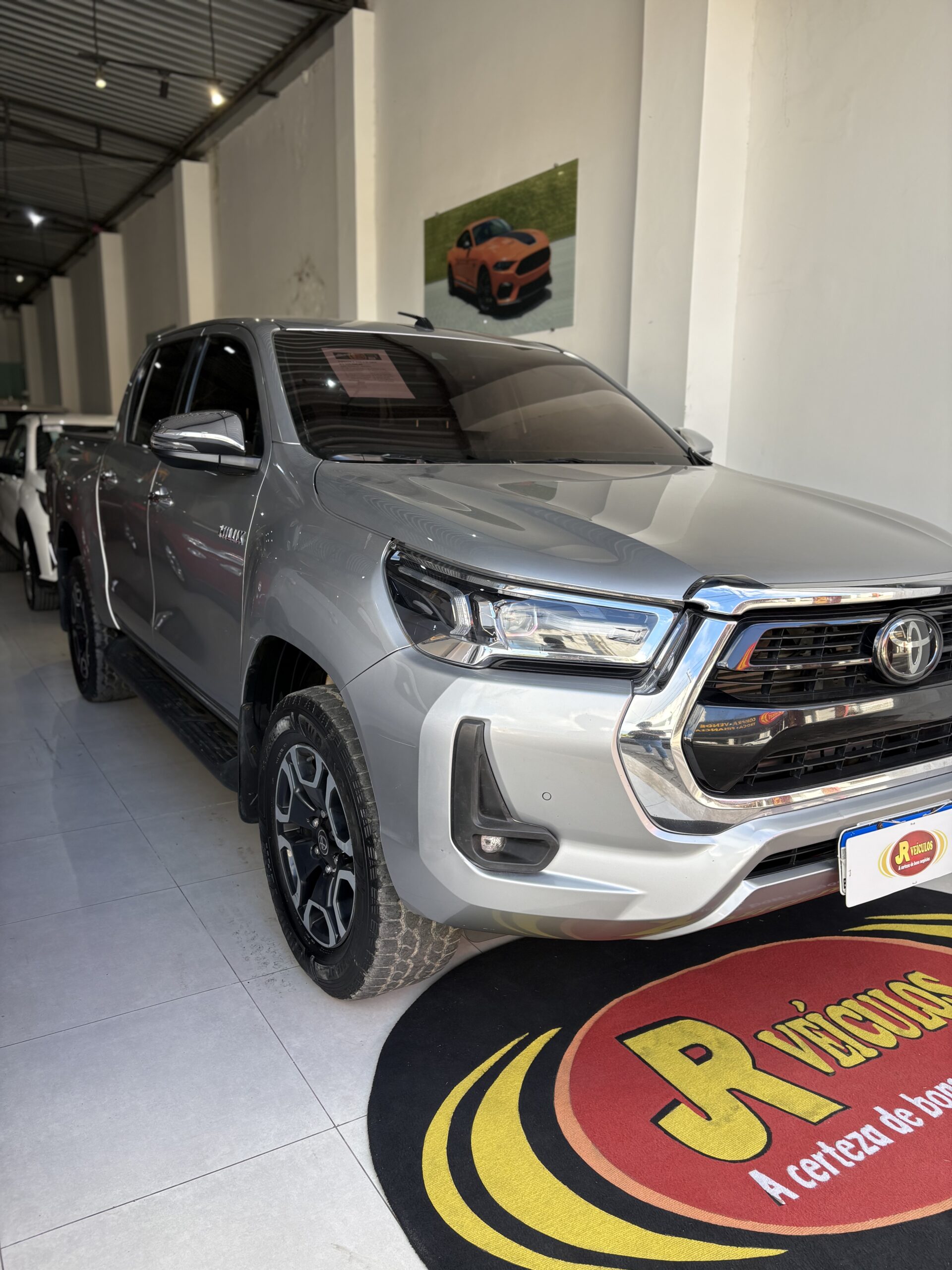 Toyota Hilux — foto 2